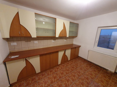 Apartament cu 3 camere decomandat + 2 balcoane - Girocului imagine mica 10, foxfort.ro