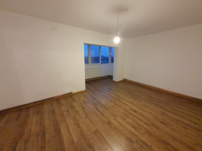 Apartament cu 3 camere decomandat + 2 balcoane - Girocului imagine mica 13, foxfort.ro