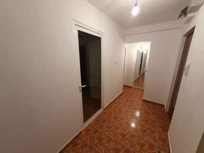 Apartament cu 3 camere decomandat + 2 balcoane - Girocului imagine mica 22, foxfort.ro