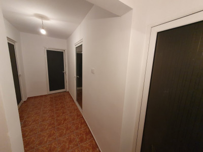 Apartament cu 3 camere decomandat + 2 balcoane - Girocului imagine mica 23, foxfort.ro