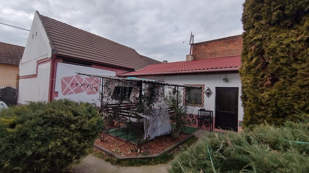 Casa individuala 4 camere, zona Ronat - Teren 902 mp 1, foxfort.ro