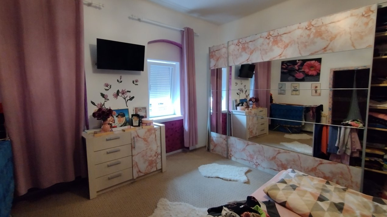 Casa individuala 4 camere, zona Ronat - Teren 902 mp 4, foxfort.ro