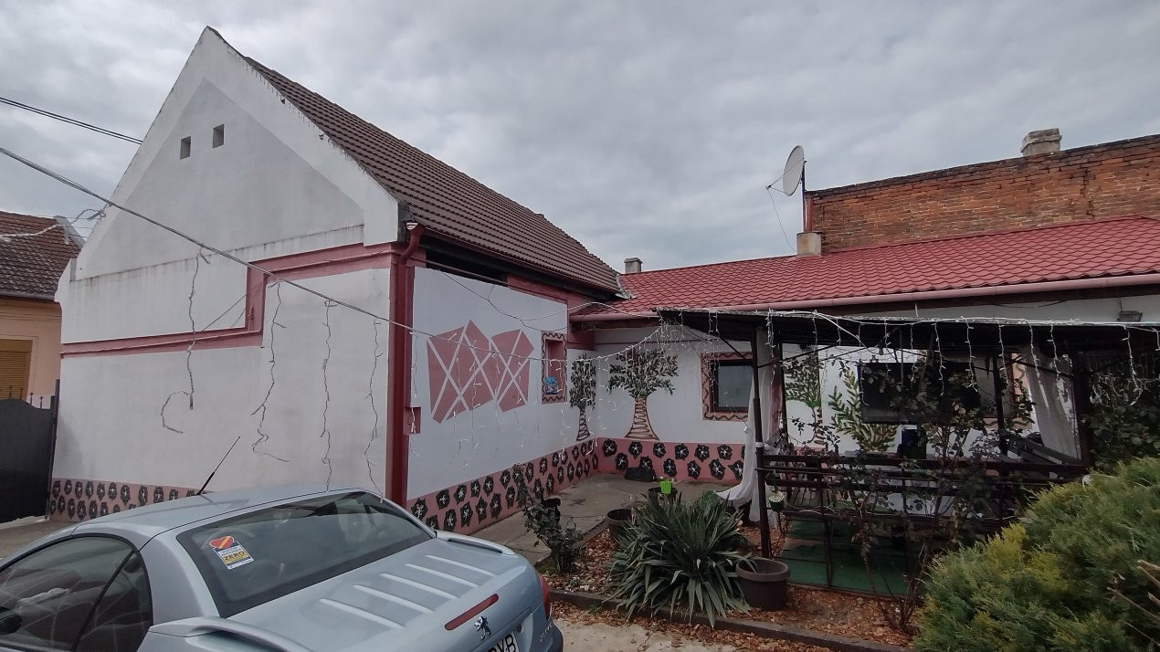 Casa individuala 4 camere, zona Ronat - Teren 902 mp 11, foxfort.ro