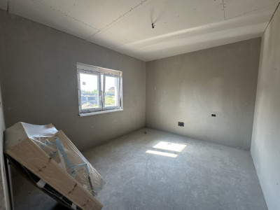 Duplex individual cu 4 camere Mosnita - Toate utilitatile imagine mica 7, foxfort.ro