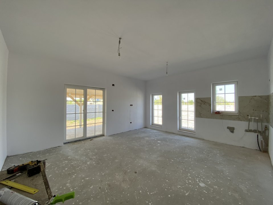 Duplex cu 3 camere si teren de 350 mp, zona linistita - Remetea Mare 3, foxfort.ro