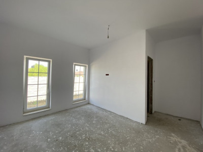 Duplex cu 3 camere si teren de 350 mp, zona linistita - Remetea Mare imagine mica 6, foxfort.ro