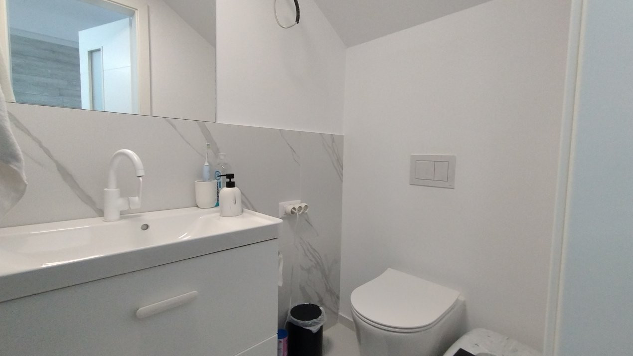 Casa insiruita, 4 camere, Sacalaz - arhitectura moderna, 2 locuri de parcare 15, foxfort.ro