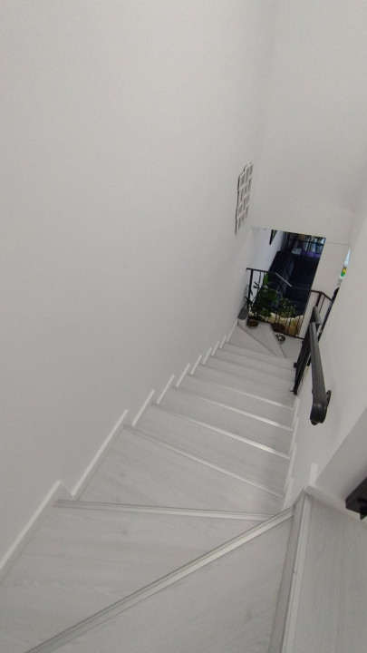 Casa insiruita, 4 camere, Sacalaz - arhitectura moderna, 2 locuri de parcare 16, foxfort.ro