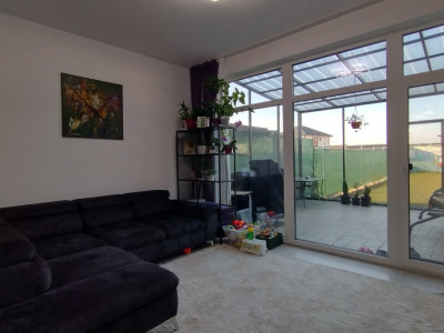 Casa insiruita, 4 camere, Sacalaz - arhitectura moderna, 2 locuri de parcare imagine mica 11, foxfort.ro