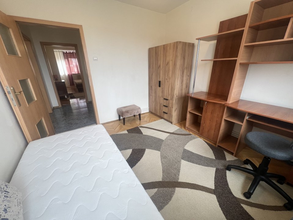Apartament cu 3 camere de inchiriat in Timisoara, zona Sala Olimpia 6, foxfort.ro