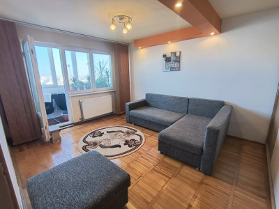 Apartament de vanzare cu 3 camere in Sagului