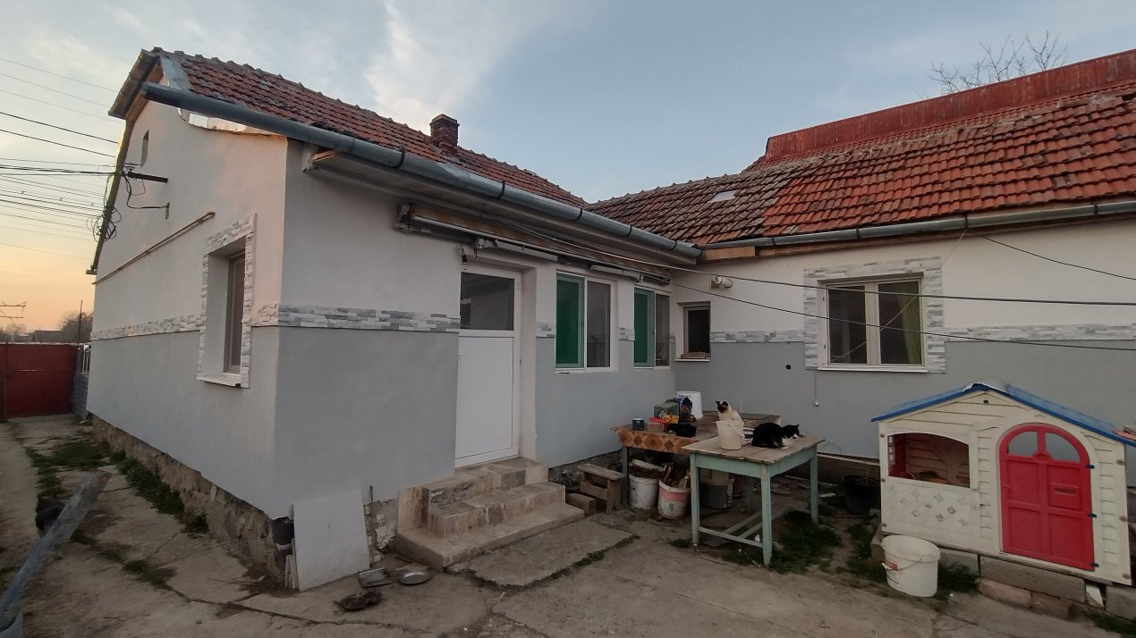 Casa individuala 3 camere, Mehala - Teren 1142 mp, zona linistita 1, foxfort.ro