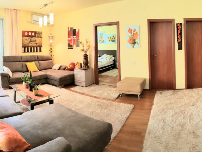 Apartament 3 camere, Lipovei - loc de parcare, balcon