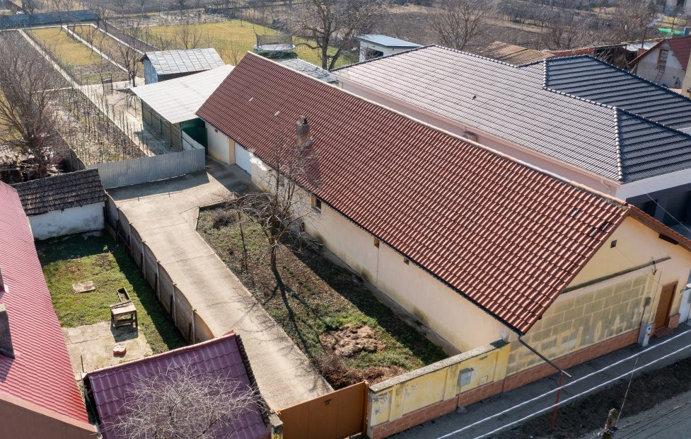 COMISION 0% O casa cu istorie si suflet 250 Mp si 1600 mp de gradina - V7977 1, foxfort.ro