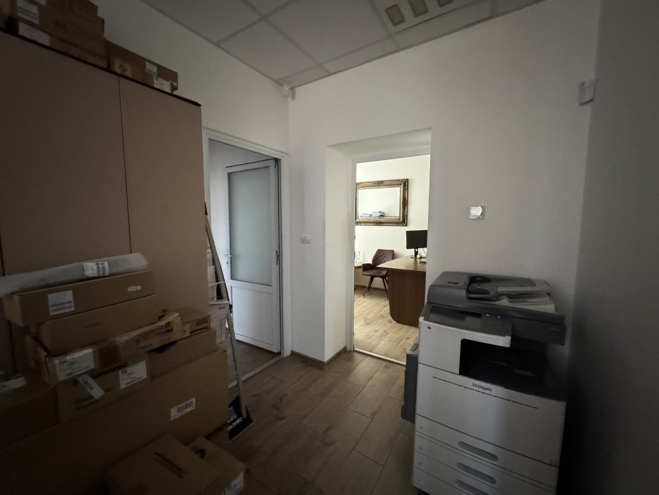 Comision 0, Birouri + hala depozitare si curte 2053 mp, - ID C7998 10, foxfort.ro