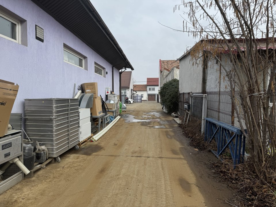 Comision 0, Birouri + hala depozitare si curte 2053 mp, - ID C7998 20, foxfort.ro