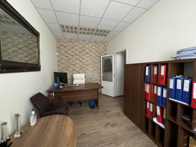 Comision 0, Birouri + hala depozitare si curte 2053 mp, - ID C7998 imagine mica 8, foxfort.ro