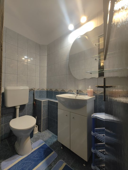 Apartament cu 3 camere de inchiriat in Timisoara, zona Dambovita 5, foxfort.ro