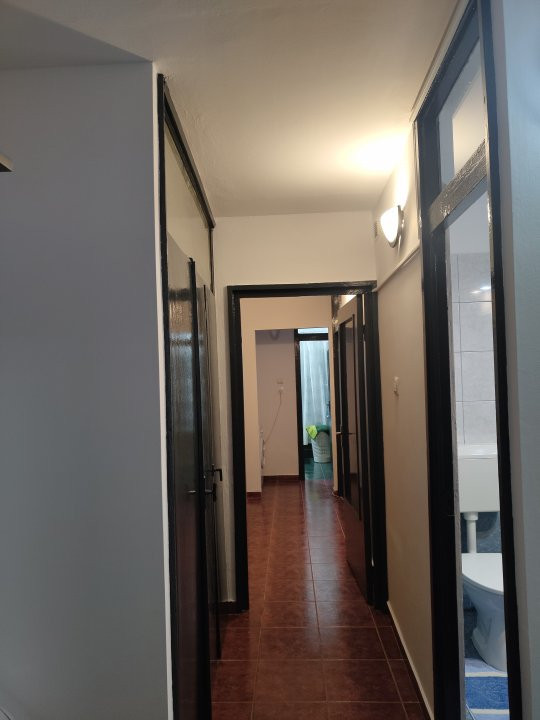 Apartament cu 3 camere de inchiriat in Timisoara, zona Dambovita 10, foxfort.ro