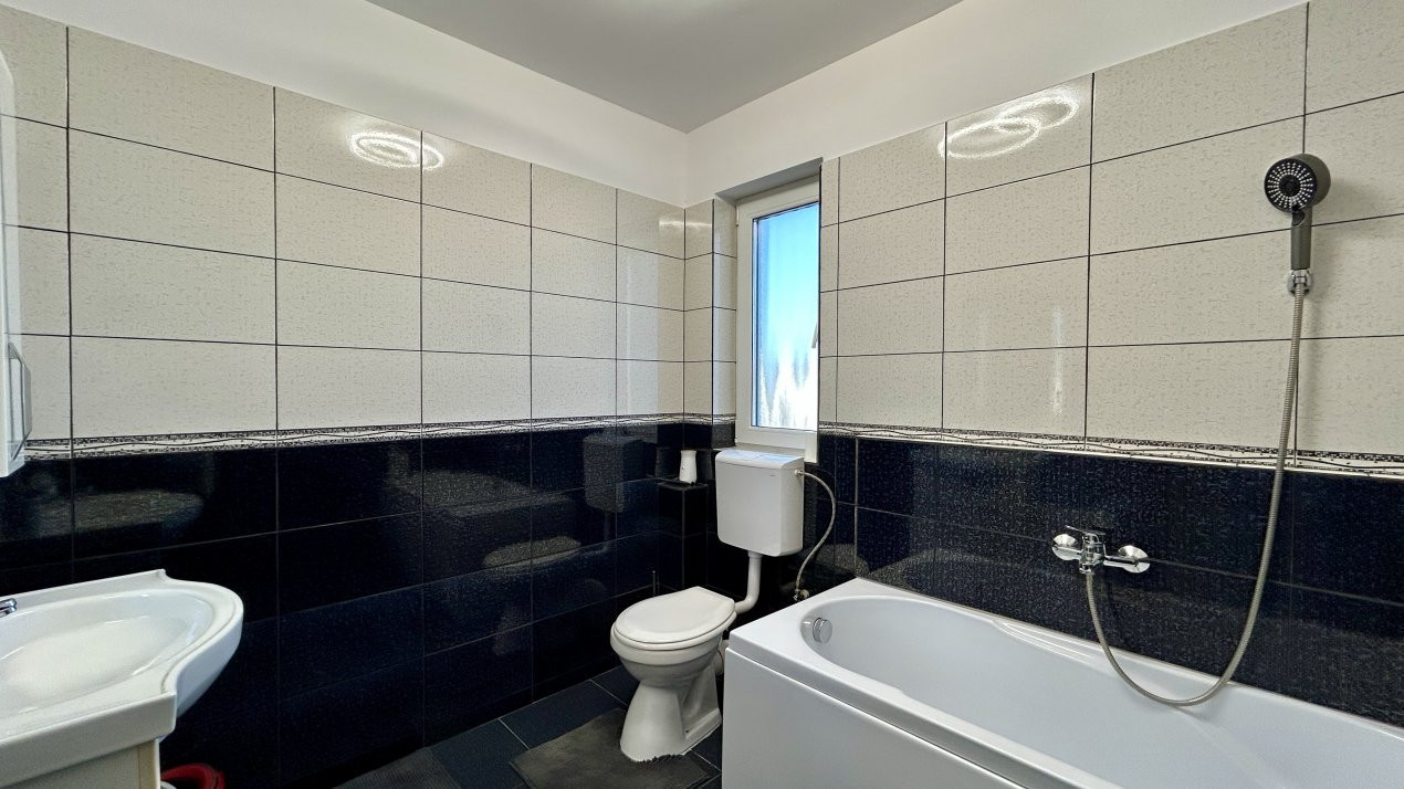 Duplex cu 3 camere si teren de 300 mp, zona Dumbravita 13, foxfort.ro