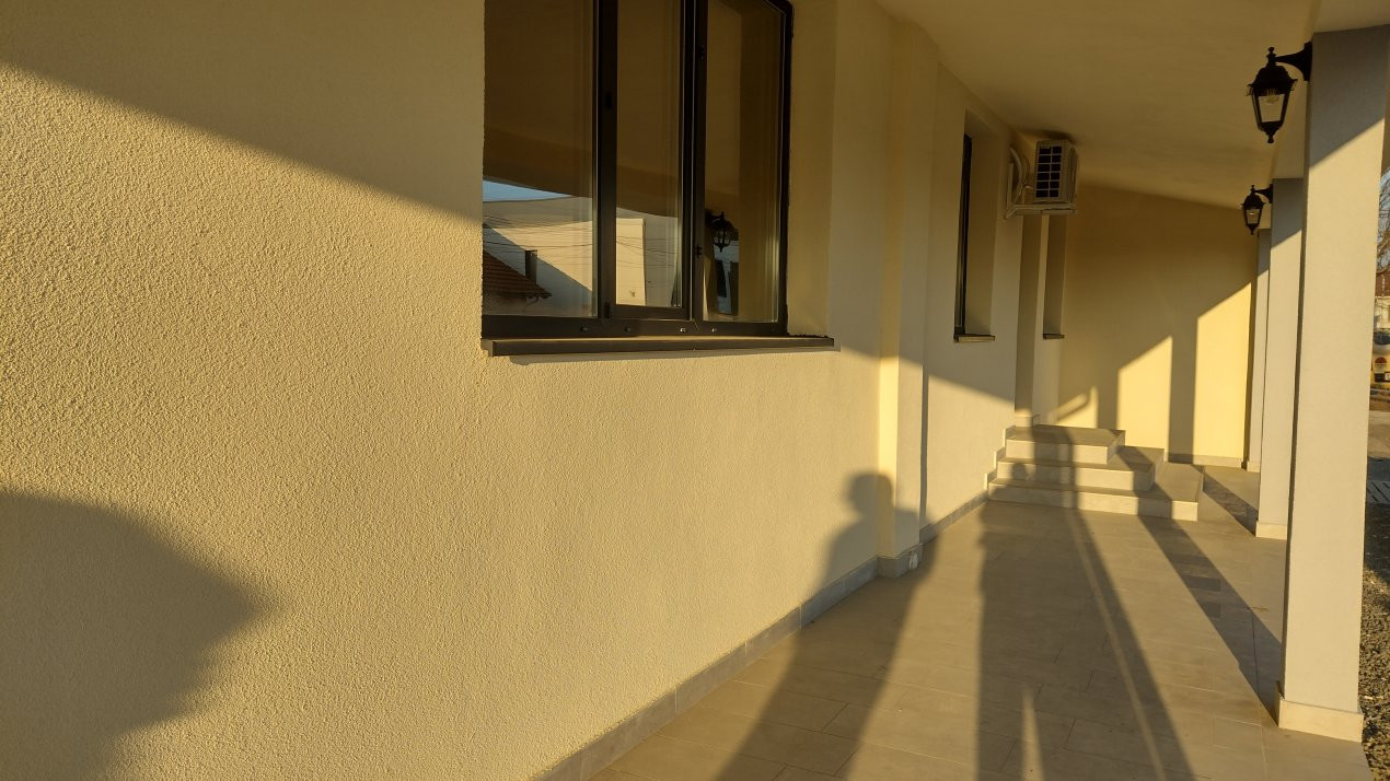 Spatiu Comercial de inchiriat, 113 mp, Sacalaz - pozitionare excelenta 12, foxfort.ro