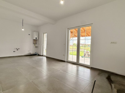 Duplex Mosnita cu 4 camere si teren de 350 mp  imagine mica 4, foxfort.ro