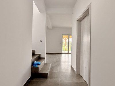 Duplex Mosnita cu 4 camere si teren de 350 mp  imagine mica 18, foxfort.ro