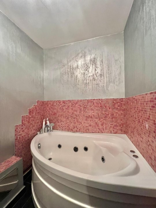 COMISION 0 % Apartament cu 3 camere, etaj 4 de vanzare, zona Dambovita 9, foxfort.ro