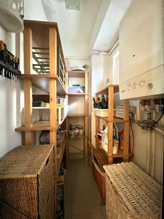 COMISION 0 % Apartament cu 3 camere, etaj 4 de vanzare, zona Dambovita 11, foxfort.ro