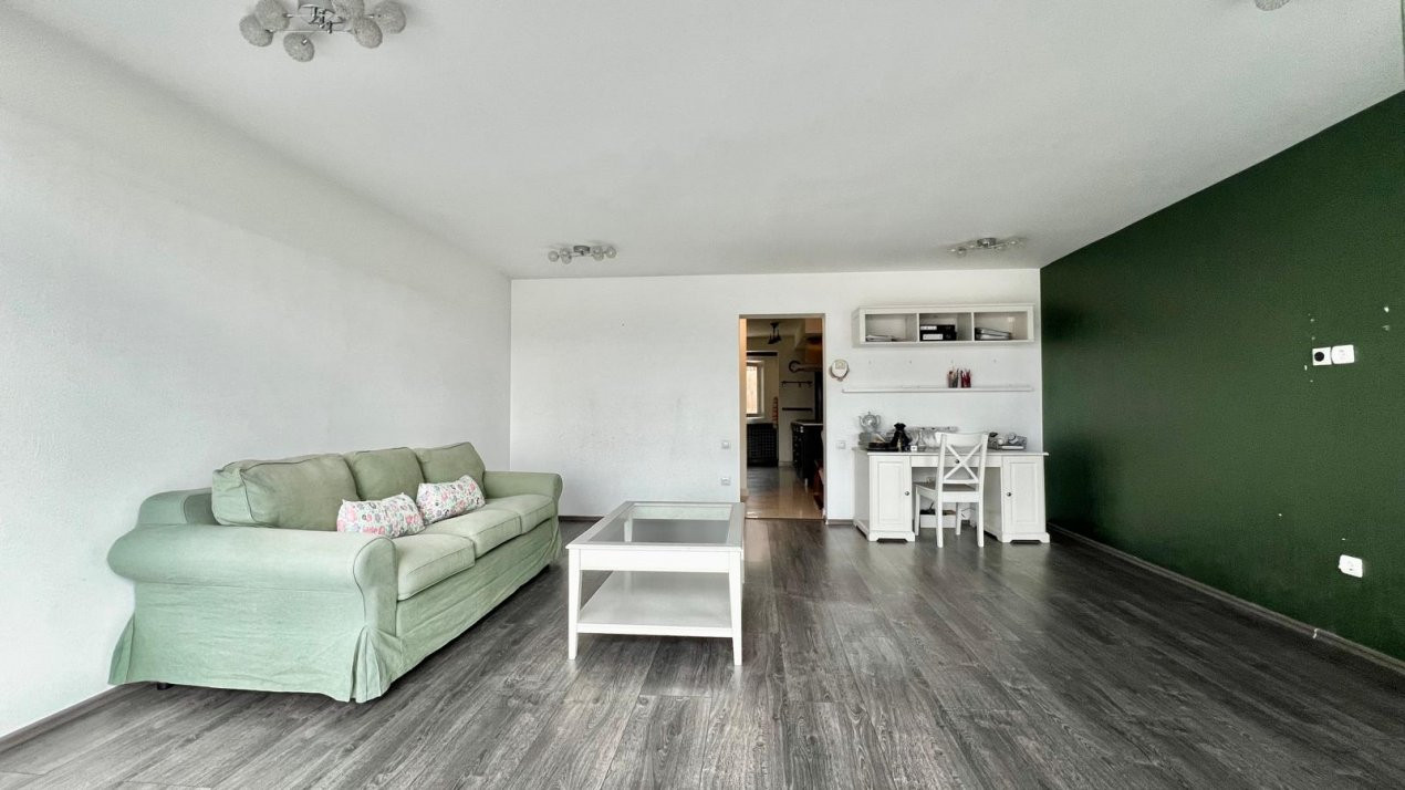 COMISION 0 % Apartament cu 3 camere, etaj 4 de vanzare, zona Dambovita 18, foxfort.ro