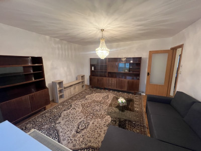 Apartament cu 4 camere, semidecomandat Zona Girocului