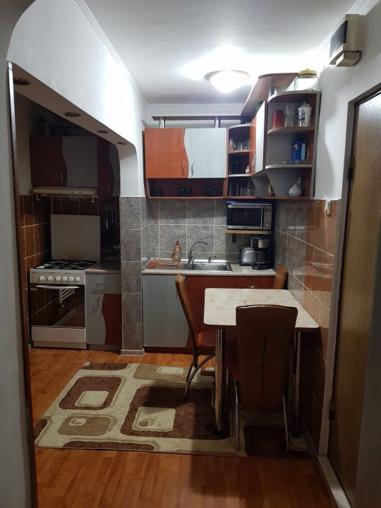 Apartament cu 2 camere decomandat - zona Iosefin 2, foxfort.ro
