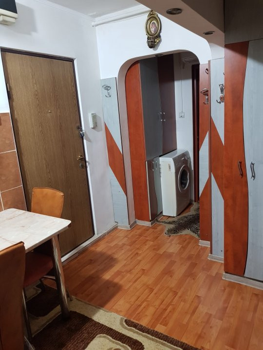 Apartament cu 2 camere decomandat - zona Iosefin 8, foxfort.ro