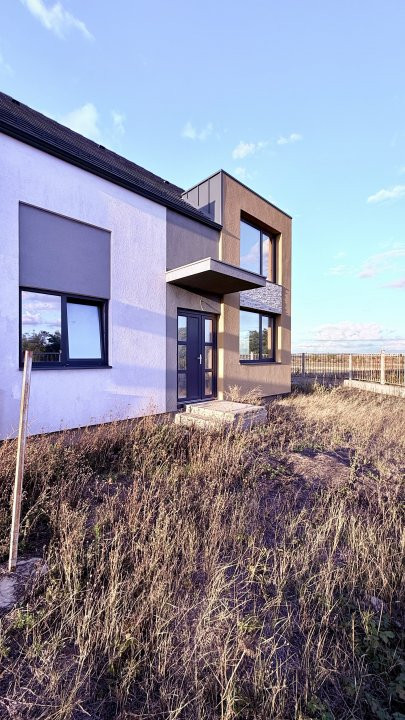 Casa tip triplex cu 2 camere de vanzare in Sanandrei 1, foxfort.ro