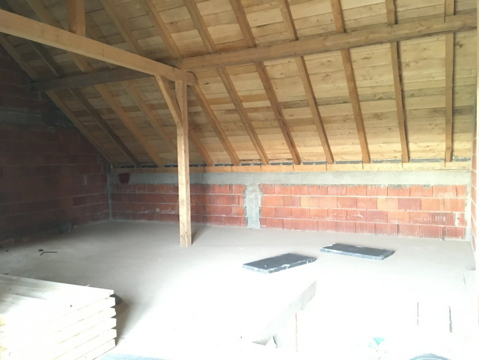 Casa tip triplex cu 2 camere de vanzare in Sanandrei 11, foxfort.ro