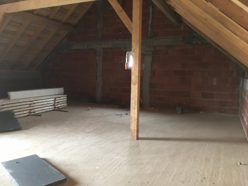 Casa tip triplex cu 2 camere de vanzare in Sanandrei 12, foxfort.ro