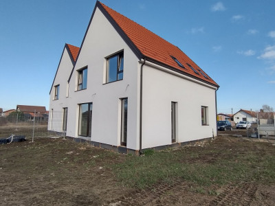 Duplex 4 camere de vanzare, Sacalaz - toate utilitatiile imagine mica 23, foxfort.ro