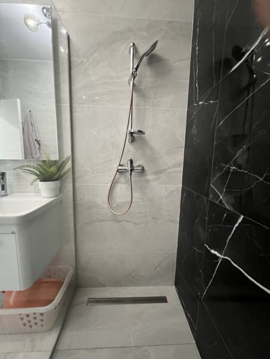 Apartament cu o camera si loc de parcare - zona Braytim 7, foxfort.ro