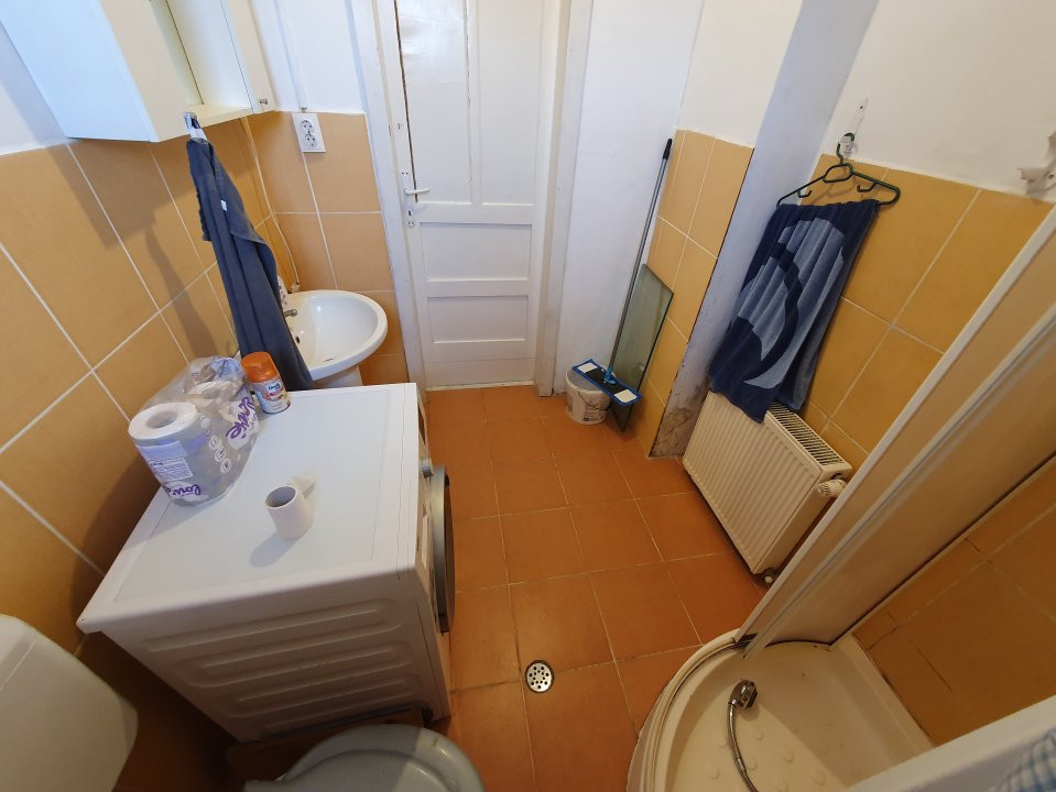 Casa individuala cu 6 camere si teren de 500 mp - zona Kiriac 20, foxfort.ro