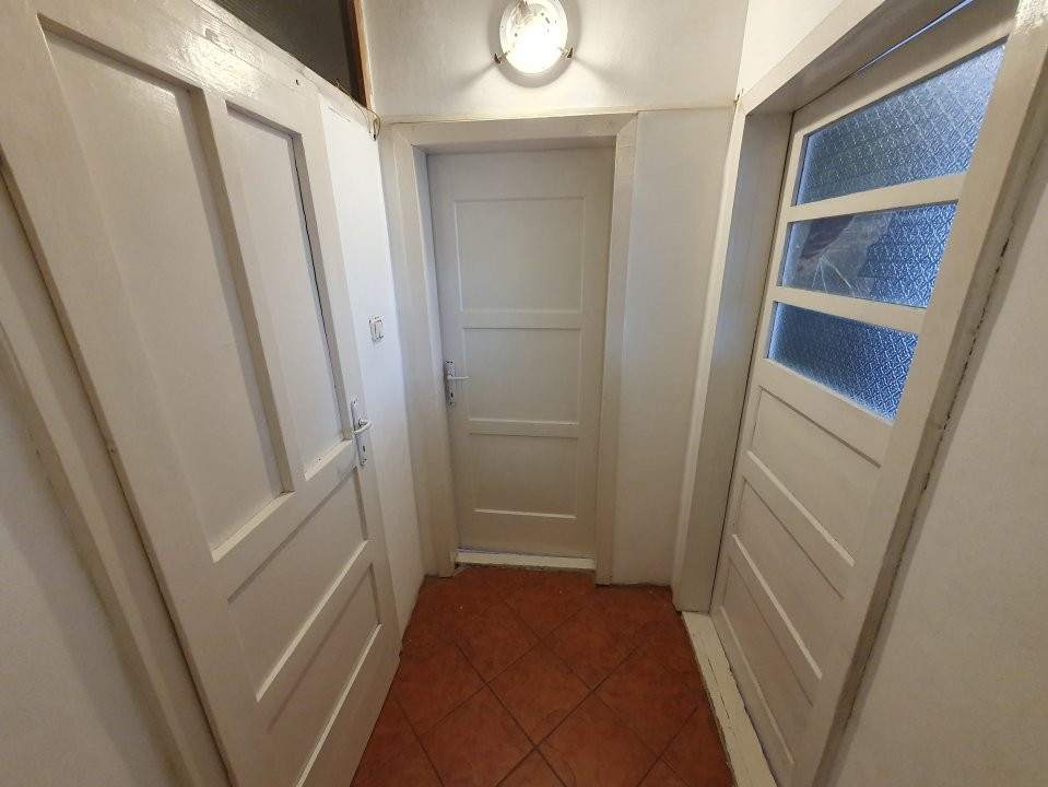 Casa individuala cu 6 camere si teren de 500 mp - zona Kiriac 23, foxfort.ro