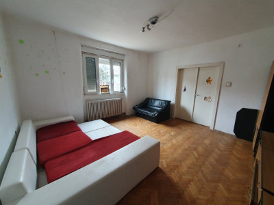 Casa individuala cu 6 camere si teren de 500 mp - zona Kiriac imagine mica 5, foxfort.ro