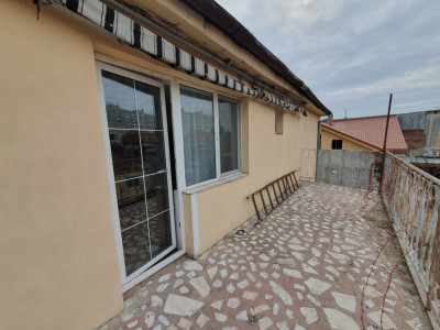 Casa individuala cu 6 camere si teren de 500 mp - zona Kiriac imagine mica 15, foxfort.ro