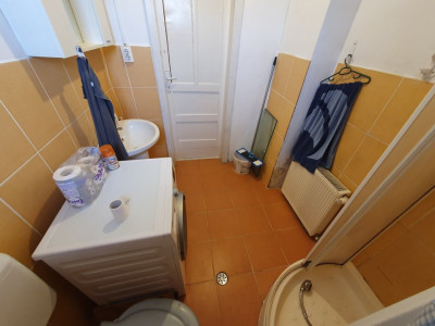 Casa individuala cu 6 camere si teren de 500 mp - zona Kiriac imagine mica 20, foxfort.ro