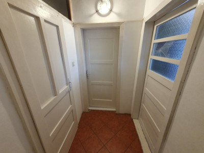 Casa individuala cu 6 camere si teren de 500 mp - zona Kiriac imagine mica 23, foxfort.ro