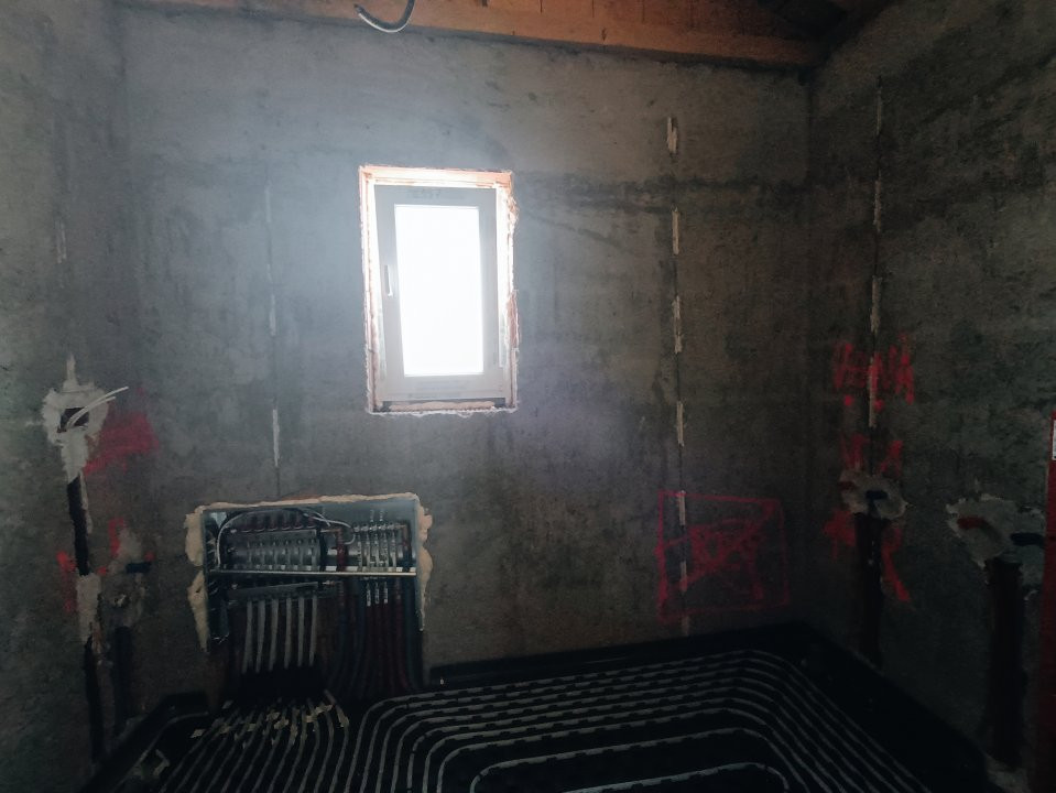 Duplex 4 camere si teren de 300 mp - zona Mosnita Veche  8, foxfort.ro