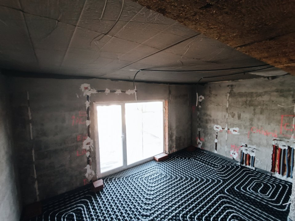 Duplex 4 camere si teren de 300 mp - zona Mosnita Veche  9, foxfort.ro