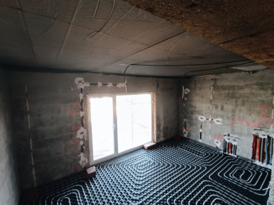 Duplex 4 camere si teren de 300 mp - zona Mosnita Veche imagine mica 9, foxfort.ro