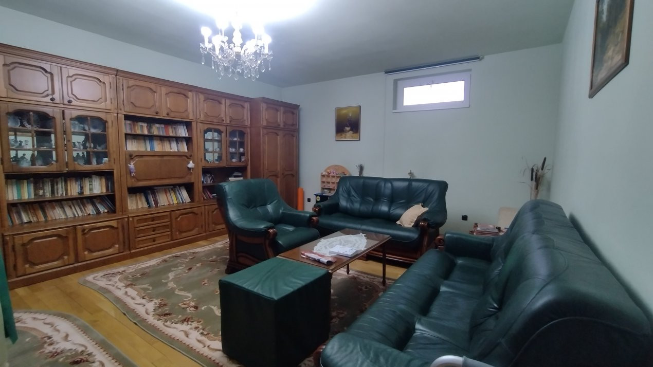 Casa individuala de vanzare, zona Mircea cel Batran - Garaj si pivnita 3, foxfort.ro