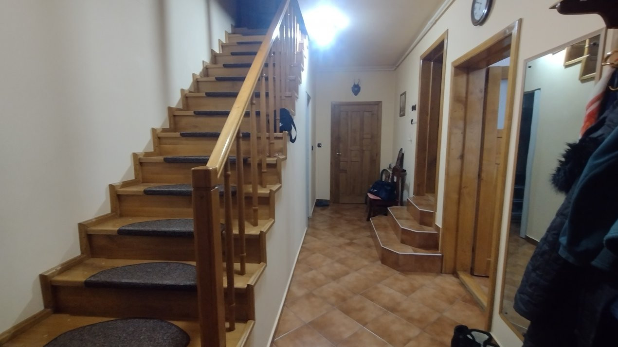 Casa individuala de vanzare, zona Mircea cel Batran - Garaj si pivnita 6, foxfort.ro