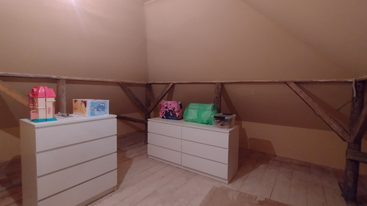 Casa individuala de vanzare, zona Mircea cel Batran - Garaj si pivnita 13, foxfort.ro